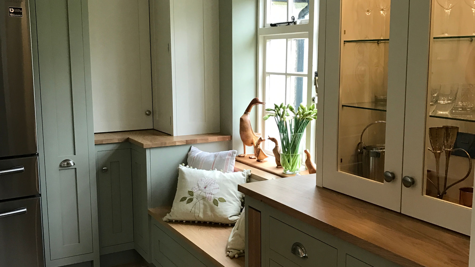 Our latest luxury bespoke kitchen showcase.